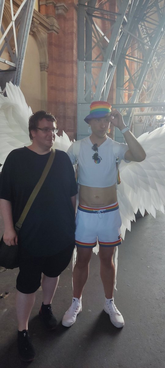 HerrKoala's tweet photo. Danke für das spontane Foto! Super Kerl und super tolle Schwingen.

@jonas_lgbt #CSD #LGBTQIA #PRIDE #csdoldenburg https://t.co/GcrBp1apdC