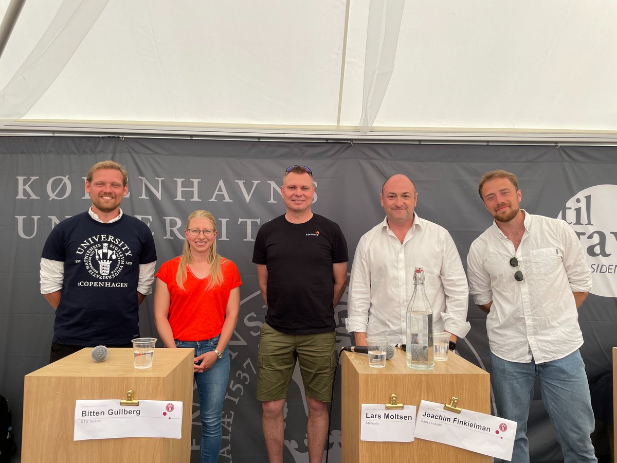 Lars Moltsen (@lars_moltsen) on Twitter photo Dagens panel ved god debat om Danmarks muligheder i rummet
<a href="/JFinkielman/">Joachim Finkielman</a>, <a href="/BGullberg/">Bitten Gullberg</a>, <a href="/PKLuscombe/">Phillip Kjær Luscombe</a>, <a href="/HjalteOsborn/">Hjalte Osborn Frandsen</a>, <a href="/koebenhavns_uni/">Københavns Uni</a>
#dkrummet #fmdk #fmdk23 Dagens panel ved god debat om Danmarks muligheder i rummet
<a href="/JFinkielman/">Joachim Finkielman</a>, <a href="/BGullberg/">Bitten Gullberg</a>, <a href="/PKLuscombe/">Phillip Kjær Luscombe</a>, <a href="/HjalteOsborn/">Hjalte Osborn Frandsen</a>, <a href="/koebenhavns_uni/">Københavns Uni</a>
#dkrummet #fmdk #fmdk23