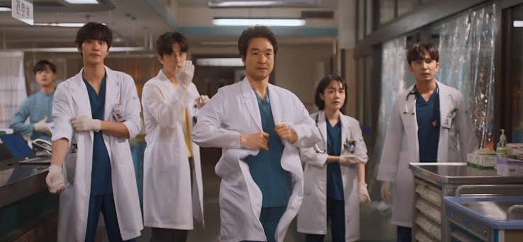 EXOCALVAN1's tweet image. احتمالية وجود موسم رابع لدراما كيم سابو بعد ظهور بطلة الموسم الاول بنهاية الحلقة الاخيرة من الموسم الثالث 😭😭 يعني بنشوف كل الابطال بالموسم الرابع