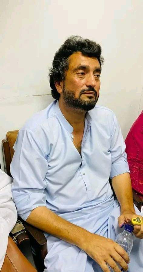 ManiSaleem7's tweet photo. #JusticeForModelTownVictims
@Legacyleavers2
جب ہماری نسلیں پوچھیں گی کہ وفا داری کیسی ہوتی ہے؟
اسکے خال و قد کیا ہوتے ہیں؟
تو ہم تمہاری تصویر دکھائیں گے
تم وفا کا استعارہ ہو
تمہارے جیسے لوگ ہر انقلاب کے ماتھے کا جھومر ہوتے ہیں
تمہارے دشمنوں کے حصے میں فقط زہر آلود نفرت ہے https://t.co/RQqVl3Dnxy