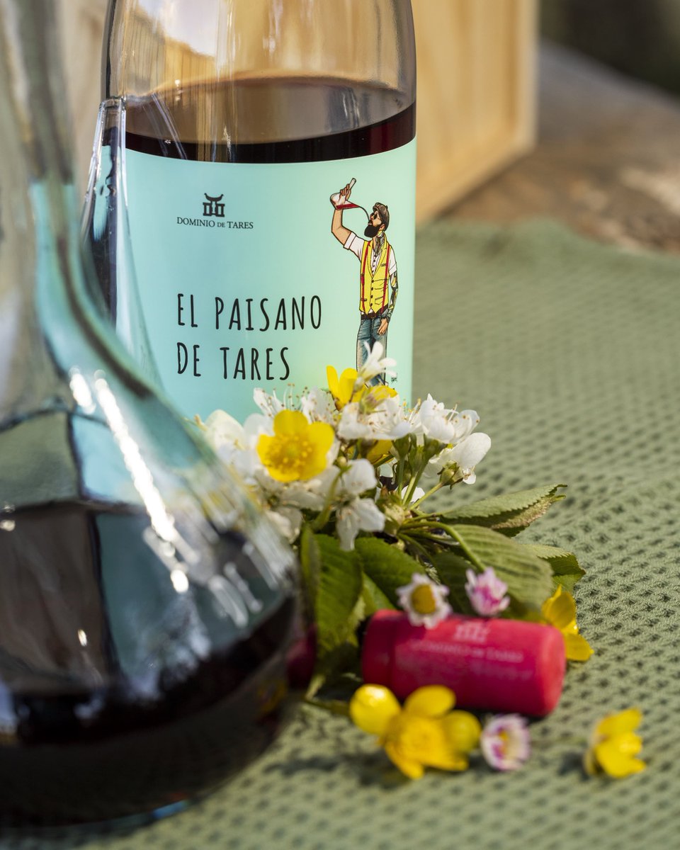 juanluisrecio's tweet photo. Encontramos aquí un vino diferente, con el que se 
celebran los orígenes vinícolas de El #Bierzo y su tradición de mezclar uvas tintas y blancas de viñedos viejos. #DominiodeTares recupera con El Paisano de Tares 2022 esta...  https://t.co/ysCI8ZLDYh… #vinos https://t.co/lRmp9OfK7v