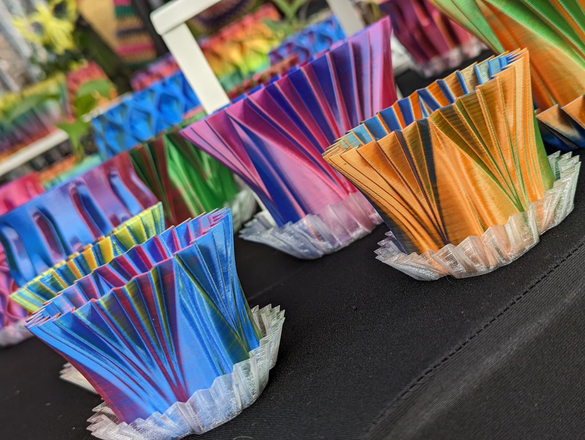 pairdimes's tweet photo. #Juneteenth #MusicFestival is in full swing! Head down to #FivePoints and stop by our booth! #HomesForPlants and #PairODimes #FestivalFashion #Boutique are set up and chillin' on this #beautiful #Colorado day!! https://t.co/6D1VeICTN3