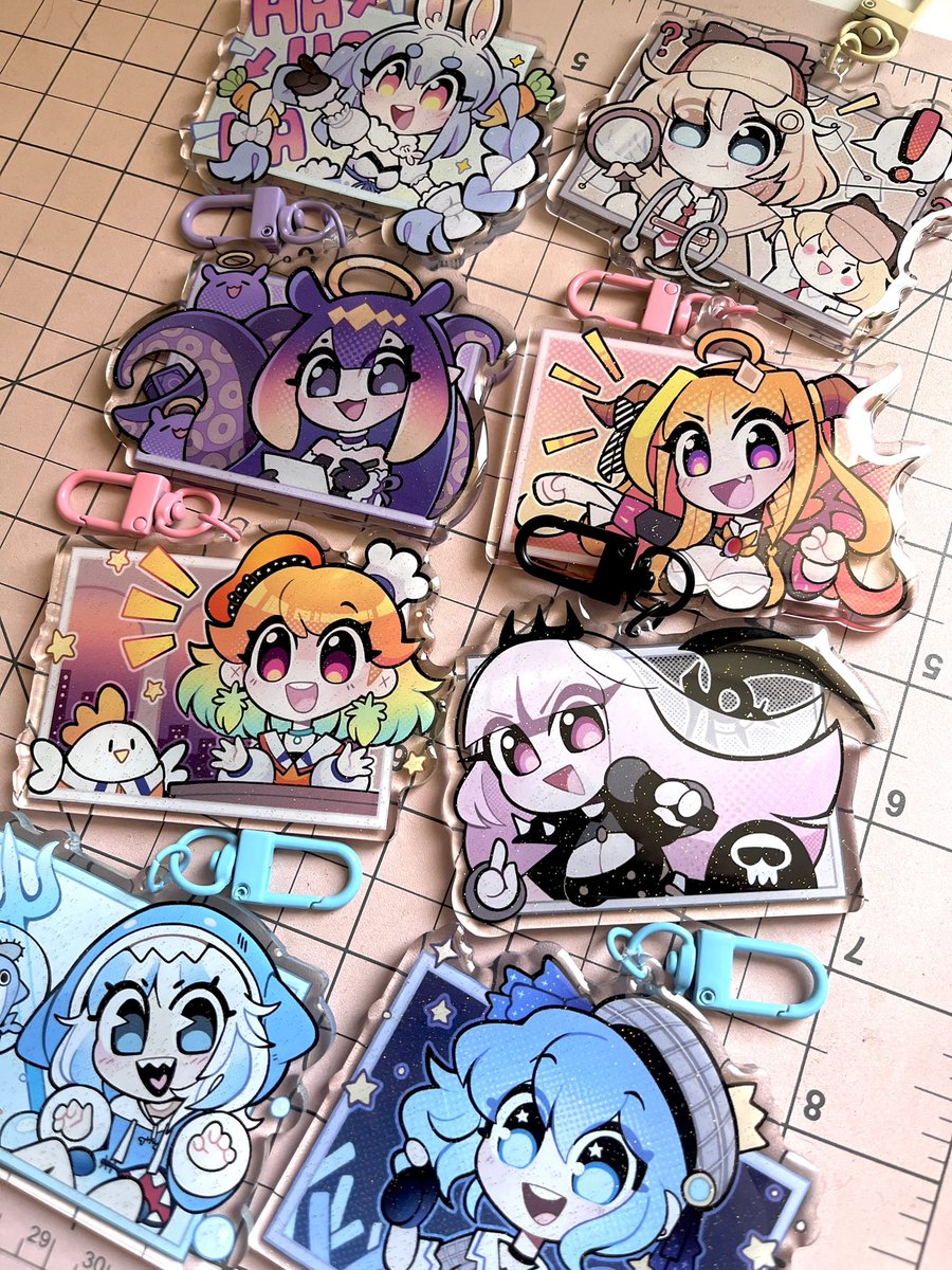 they're finally here ( ﾟ▽ﾟ)/ look at my charms