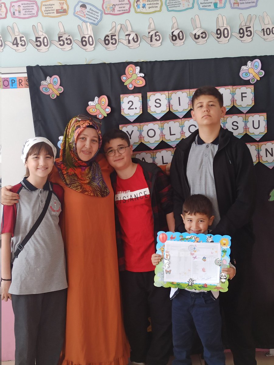 Ocakları söndürdünüz, aileleri mahvettiniz, anneleri perişan ettiniz, çocukları kimsesiz bıraktınız!!! <a href="/Akparti/">AK Parti</a>

ZALİMSİNİZ!

"Sayın vekilim Ben Rukiye Çoygar, bir haftadir ilk defa tweter a giriyorum sosyal medya kullanmayı bilmem 13 yaşındaki oğlum yardım etti, neolur Allah