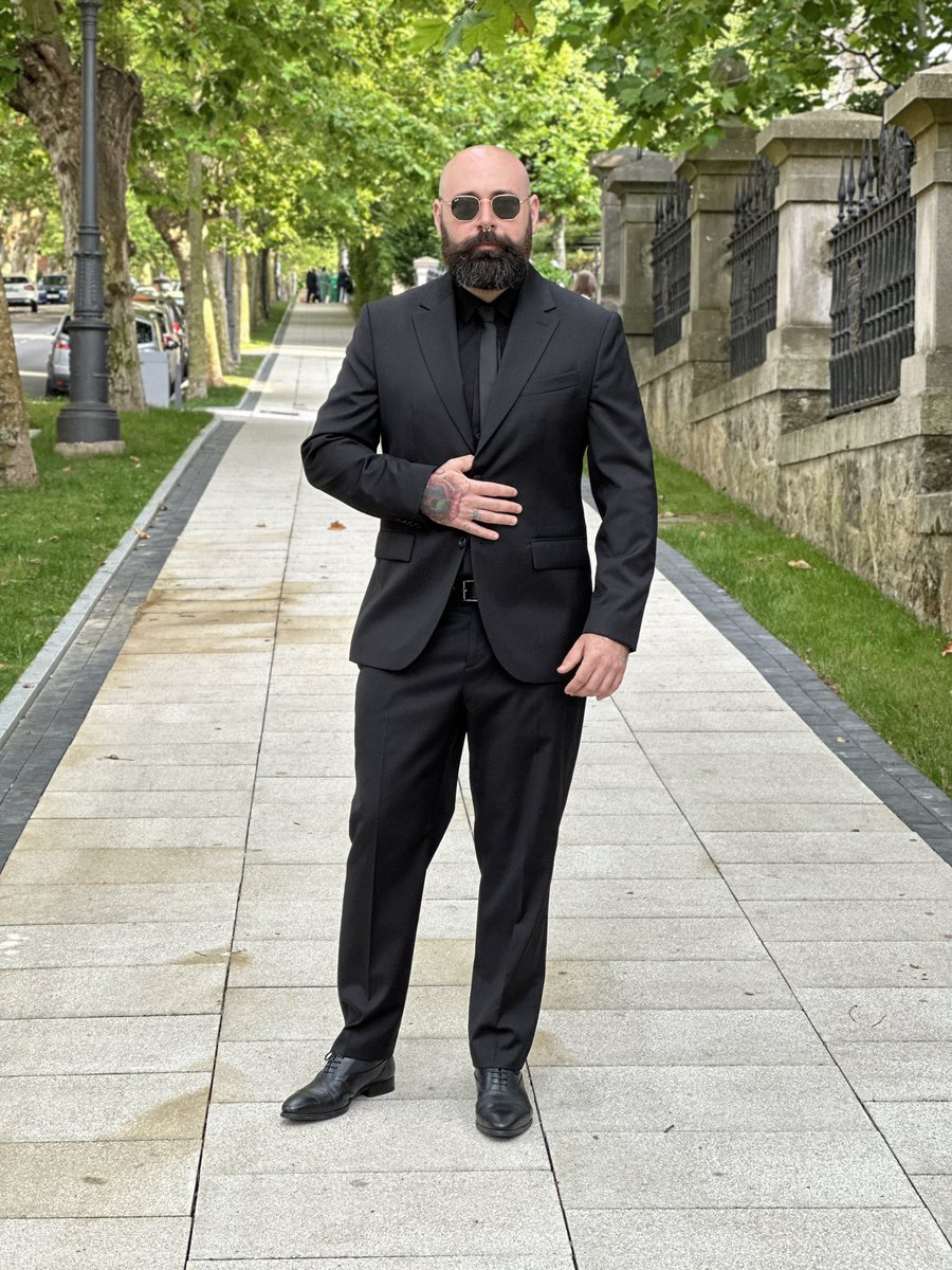 Alejandro tweet media