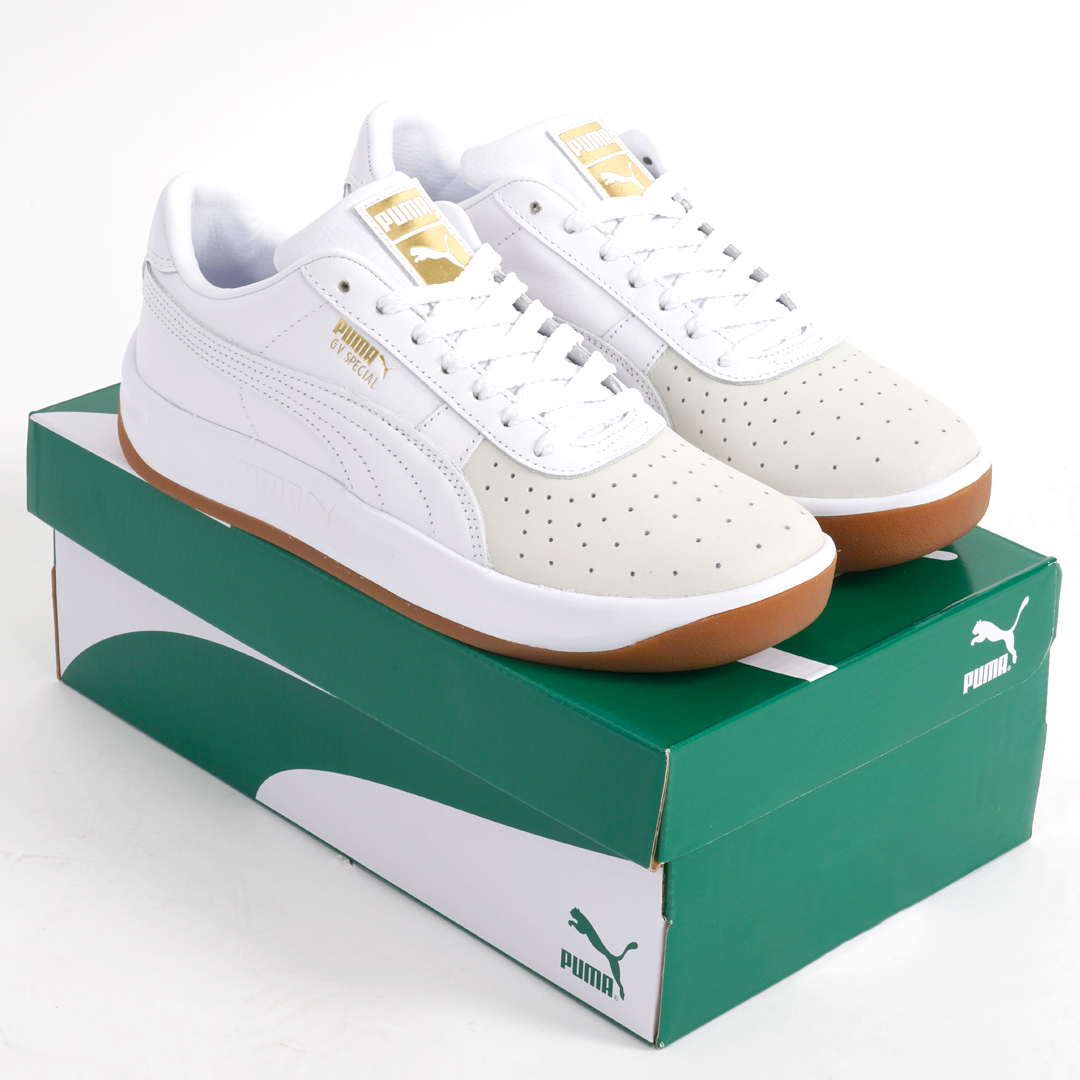 The ultimate memorable 80s Casuals collectable Tennis shoe. Tennis legend Guillermo Vilas is an iconic tennis star and went on a  winning rampage in 1977. Shop these here: ow.ly/XGrL50Mfjcz #80sCasualClassics #Puma #GV #Special #Tennis #Trainers #KeepingItCasual