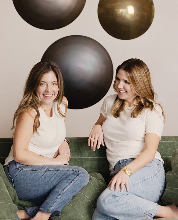 uniquehomeslux's tweet image. #NewBlogPost! Take interesting and obscure finds from galleries, combine them with mixed period pieces, and you have the key to creating a #unique home, according to Studio Gutow, an #interiordesignstudio in Laguna Beach, CA.

Read the full blog here: bit.ly/3qPgktL