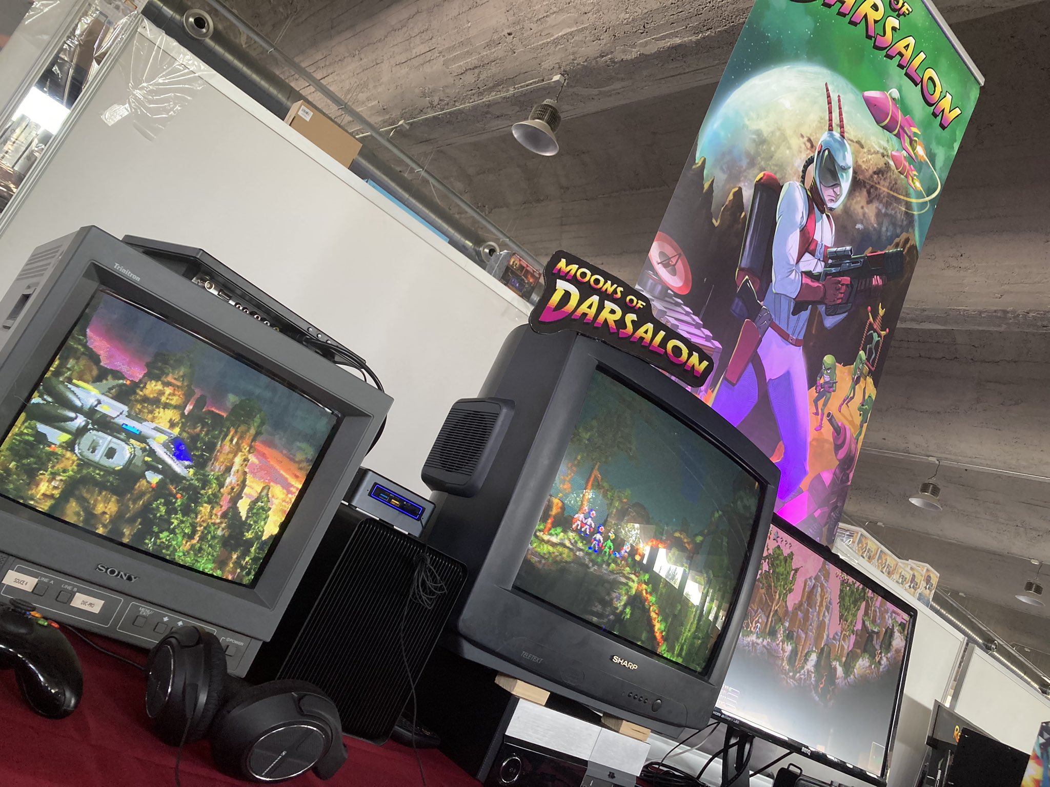 Unept on Twitter "UNICYCLE LEGEND An absurd platforming "sport" with 120 obstaclefilled levels