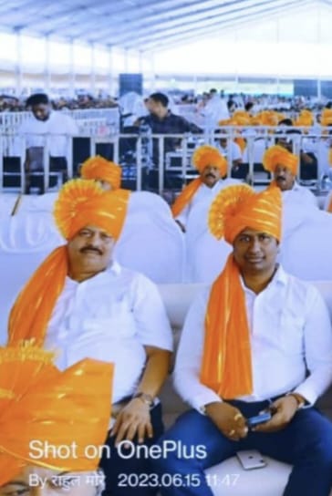 k_vrushali's tweet photo. मा उच्च न्यायालयाने तडीपार केलेले खंडणी बहाद्दर सुशील चूरी यांची शासन आपल्या दारी कार्यक्रमाला उपस्थिती https://t.co/5oZ0yxMHvQ