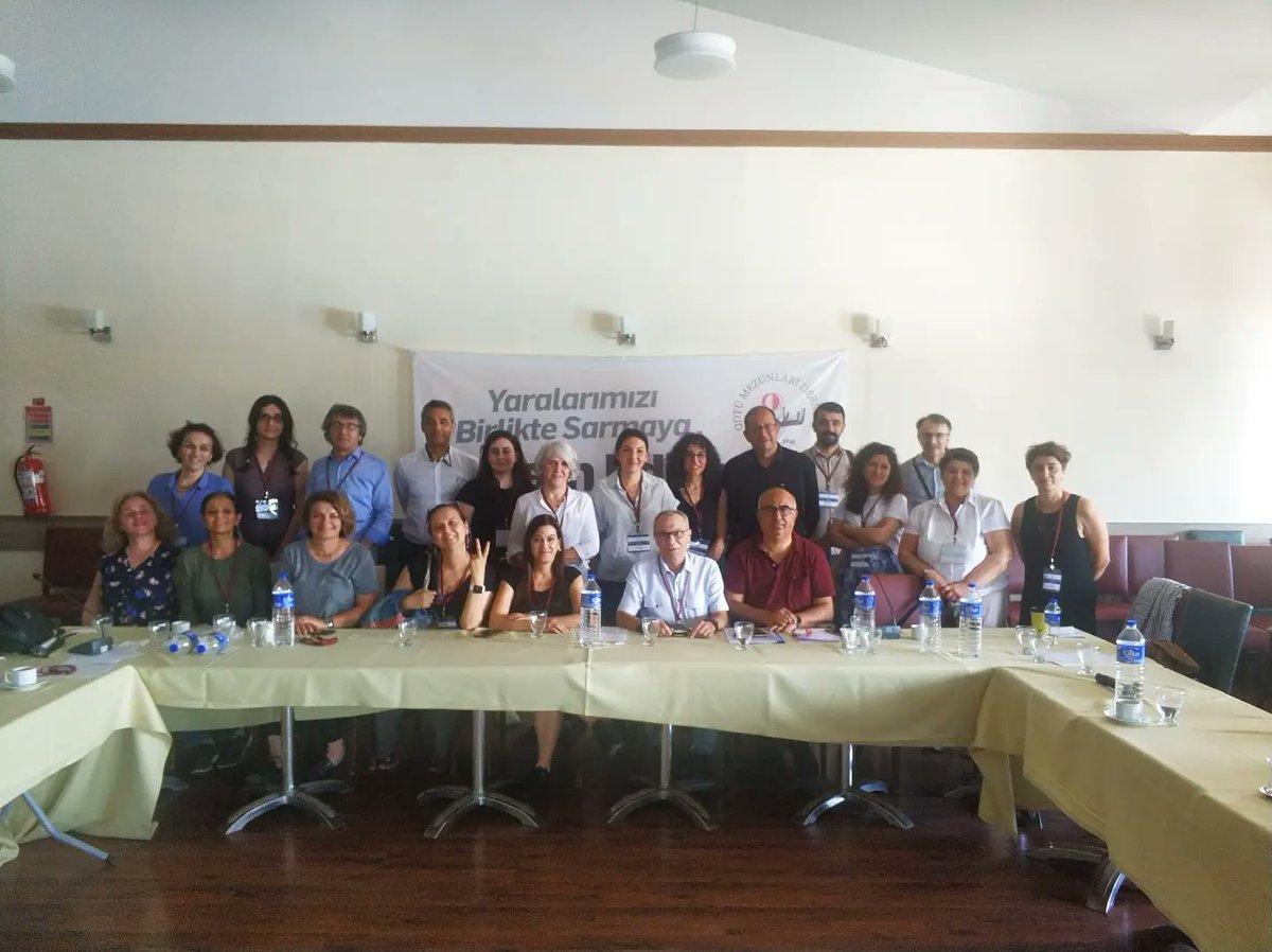 ODTÜ Mezunlar Derneği'nin düzenlediği ve Ankara'daki sivil toplum kuruluşları, meslek örgütleri ile ODTÜ Bilim Kurulu üyelerinin katıldığı deneyim paylaşımı toplantısındaydık.