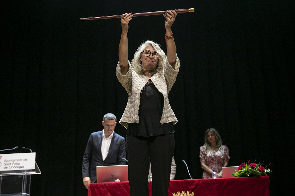 ✅<a href="/BorrellSF/">Lourdes Borrell</a>, investida nova alcaldessa de #SantFeliu de Llobregat.

🏛️ Avui s'ha celebrat la presa de possessió dels regidors i regidores per al mandat 2023-2027 a la Sala Ibèria.

🔗 Notícia santfeliu.cat/go.faces?xmid=…

 #ViuSantFeliu