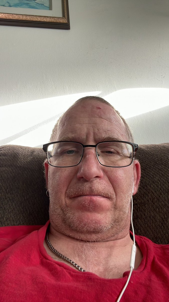 Just enjoying some quiet time in the AM