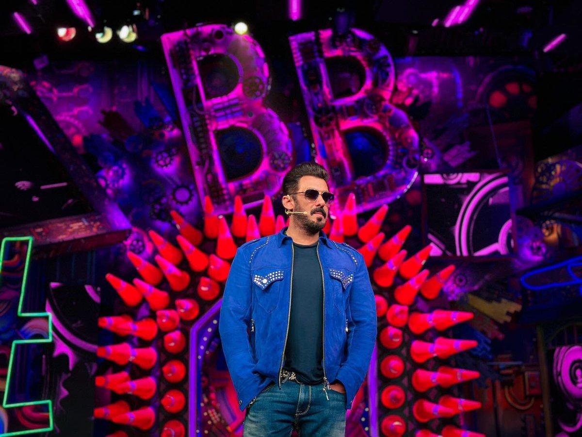 Salman Khan at Launch Bigg Boss OTT S2🔥❤️🤘#BigBossOTT2 #myfavretshow #SalmanKhan #myfavorite #Bollywoodactor #SalmanKhanfan #Shantuna_Salman_Ki_Deewani.🥰🤗 #Dubai #Nepal