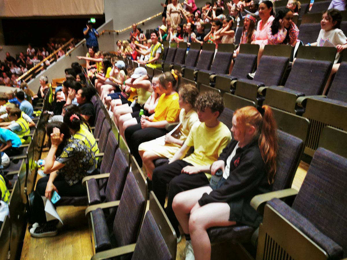 arliestameside's tweet image. What a fabulous time for the choir @BridgewaterHall for the #BigSing with @OneEdMusic #buildingopportunities #unlockingtalents