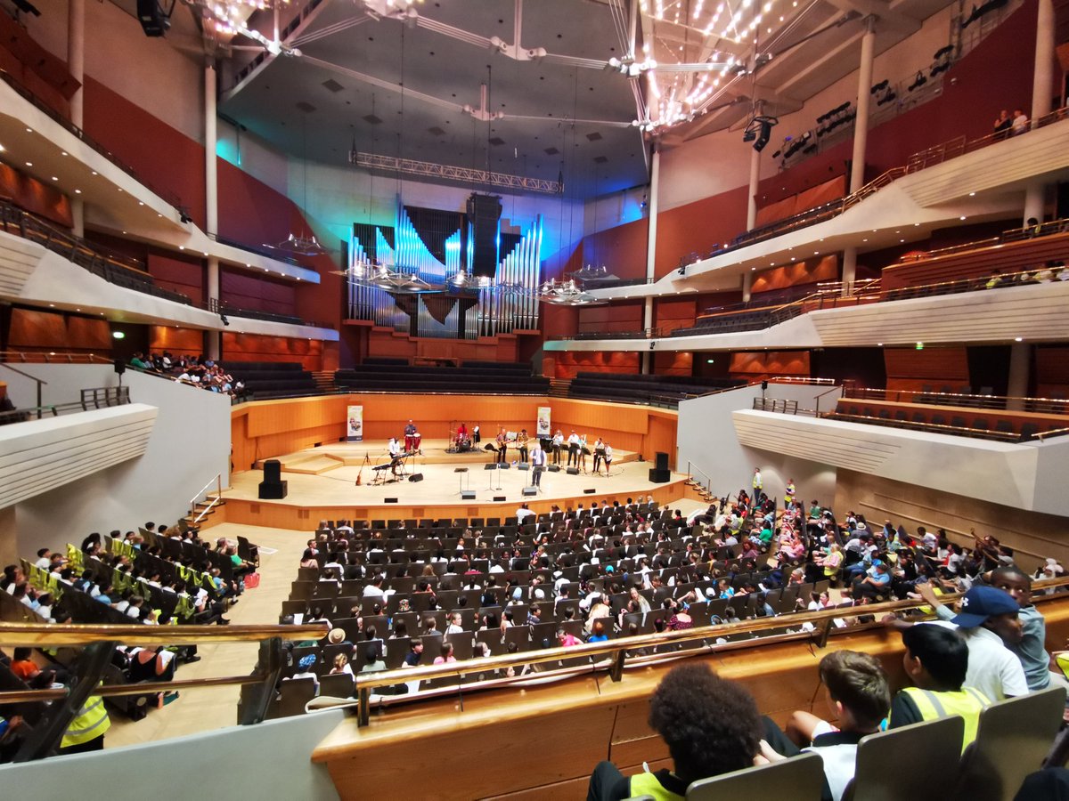 arliestameside's tweet image. What a fabulous time for the choir @BridgewaterHall for the #BigSing with @OneEdMusic #buildingopportunities #unlockingtalents