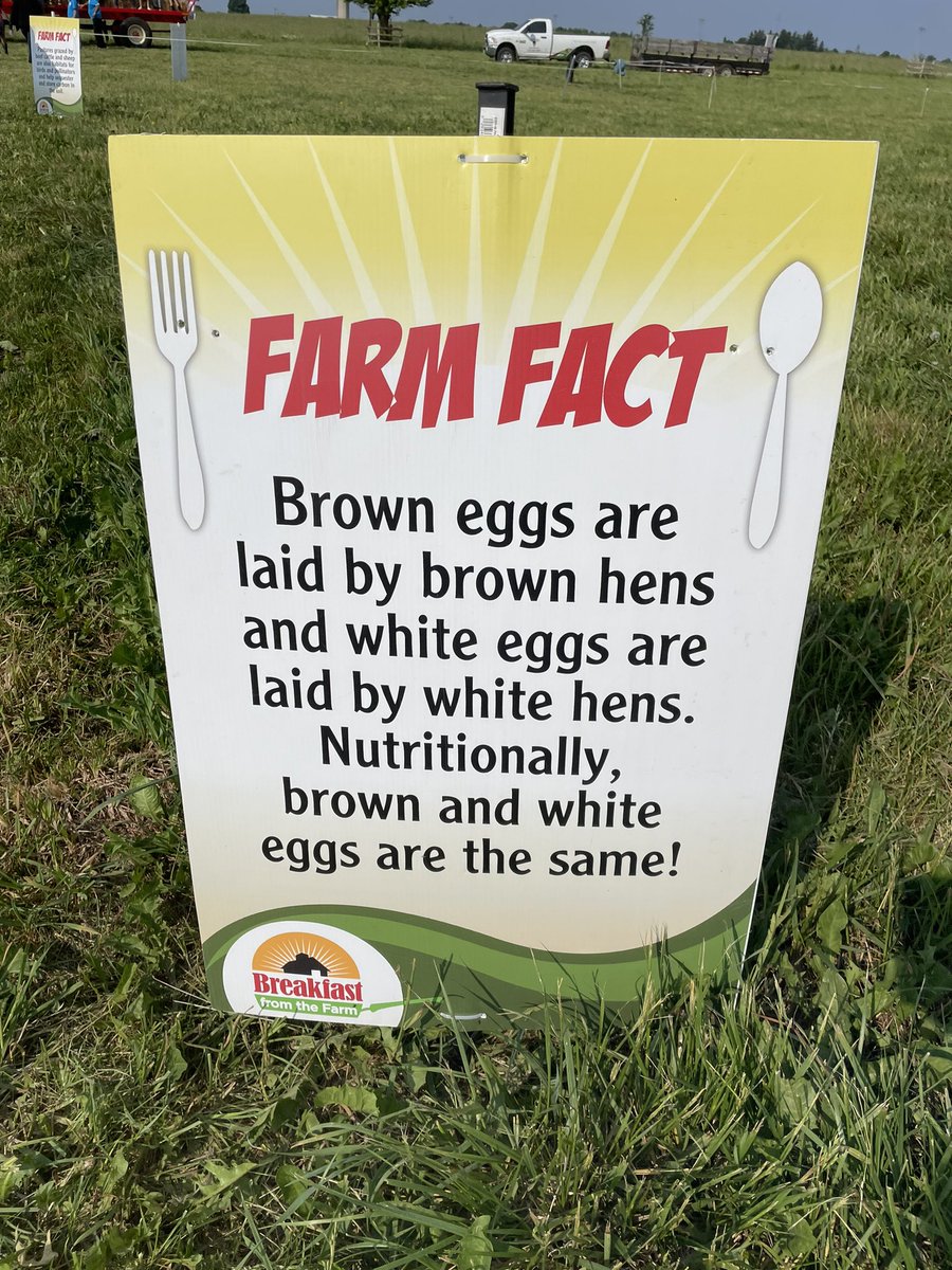 Learning lots at @FarmFoodCareON Breakfast from the Farm today. I did not know this about 🐔 🥚#loveONTfood