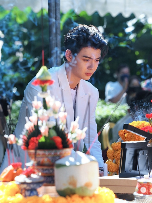 KelKonan's tweet photo. Saint's three jobs as a producer - three @IdolFactoryTH's series - three worships - three years (2021-2022-2023)
And three images of Saint that make you want to cry🥹🥹🥹
#scoytheseries #gaptheseries #thesigntheseries #บวงสรวงลางสังหรณ์THE SIGN WORSHIP #Saint_sup #MingEr https://t.co/3F4l0RelD0