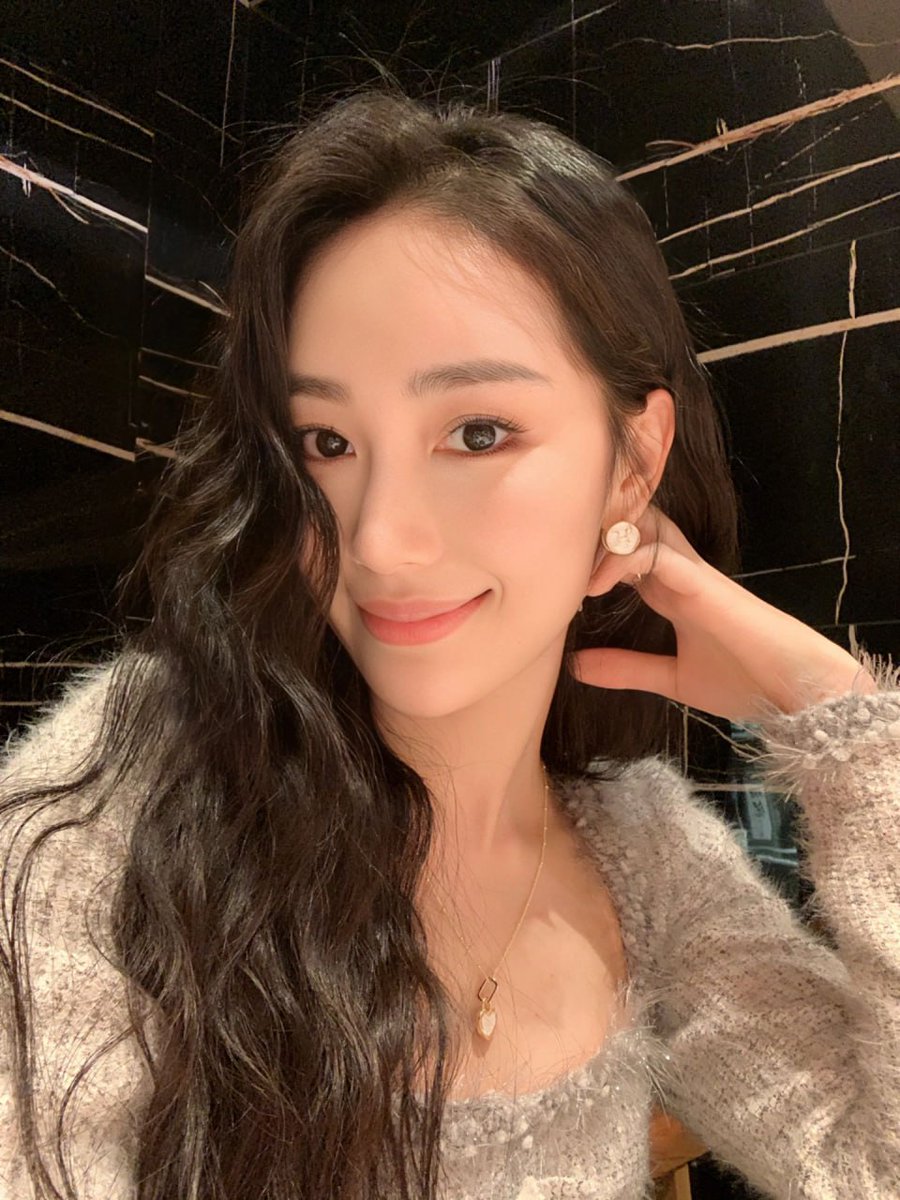 花中蝶，百合花蕾☺️