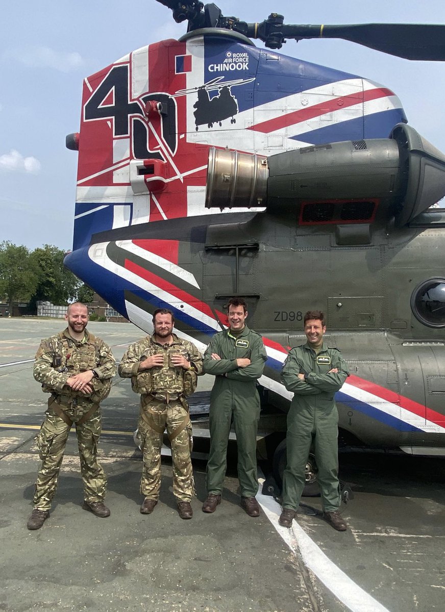 Airborne again this weekend, with one of our crews joining others from across @RAF_Odiham and @RAFBenson in His Majesty the King’s Birthday Flypast. It is a privilege to play a part in these events, alongside the @RoyalNavy, @BritishArmy and our @RoyalAirForce colleagues.