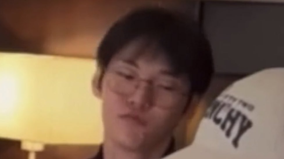 doieishappyy's tweet photo. ดื้อไม่ดื้อก็ดูเอา มันเขี้ยว555555555555555 https://t.co/2587fpCCmK