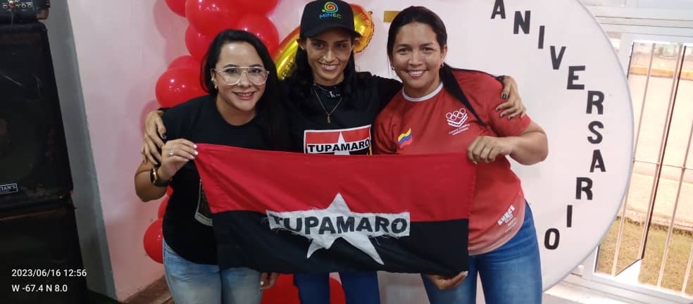 Diputada @ConKatherineAN responsable de Movimientos sociales y el @GPPSB celebraron el 6to aniversario del Movimiento somos venezuela y el festival de maquetas en el Mcpio @guayabal donde nuestra tropa #TupamaroRebelde hizo acto de presencia.

#NoMásAgresiónYankee