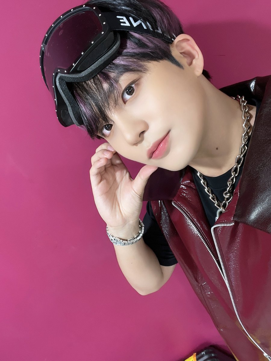 ATEEZofficial's tweet photo. [#종호] 오늘도 고마웠어요 에이티니😊❤
#ATEEZ #에이티즈 https://t.co/Rth60d9FMr