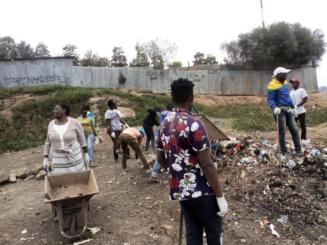UAYO_'s tweet photo. Taking part in environmental conservation helps in mitigating climate change. By keeping the environment clean, we work towards a more sustainable and climate-resilient future.
@MinistryofEnvi2 @UNEP @UNFCCC @ClimateGroup @enviro_policy @GermanyinKenya @GC_Youth4Peace 
#SIMUA https://t.co/PXRc4C3MPG