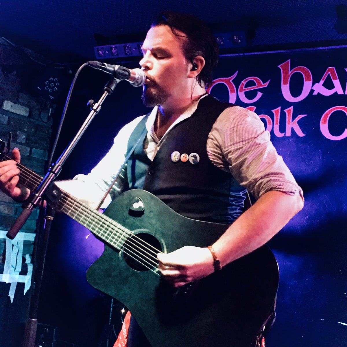 janeobrien6's tweet photo. ‘Jack is back’ 2 weeks till @jackllukeman Echo on tour reaches the amazing venue that is @DeBarraFolkClub road trip imminent 💙 #folkclub #westcork #clonakilty #echoon https://t.co/2A3PsaWlqq