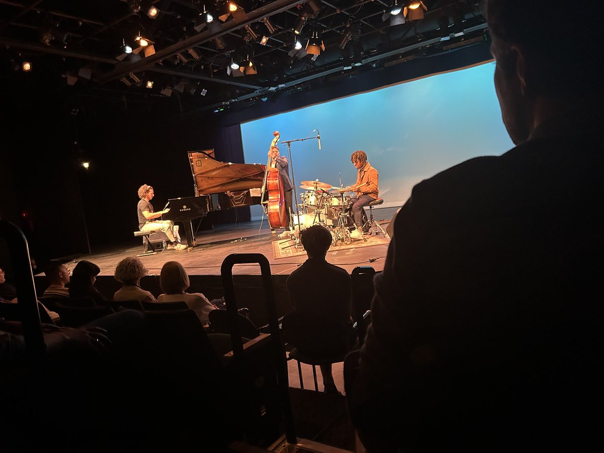 CarrascoDrums's tweet image. Thanks, @EmmetCohen for a swinging show!!!!! #jazzwinnipeg