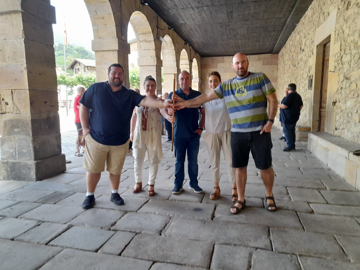ImanolGar78's tweet photo. Zeaman haize berril. Aupa Txapi, talde earra daukek!! https://t.co/g4eEtZCdTS