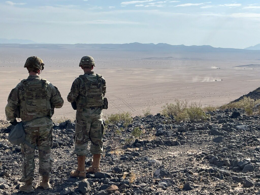 #FirstTeam leaders, Maj. Gen. John B. Richardson IV and Col. Chad Chalfont, watch @1BCT1CD conduct large scale combat operations.

#LiveTheLegend | #IRONHORSE | #WeAreTheCav | @iii_corps | @FORSCOM | @USArmy