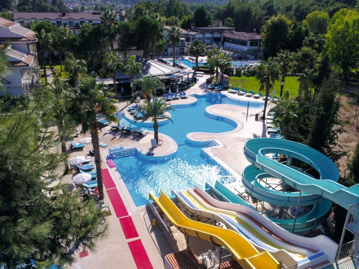4⭐️ Turkey summer holiday ✈️ hotel with water park, pool parties & more dlvr.it/SqqFRP
