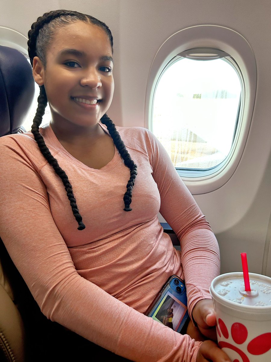 RobinsonHaleyb's tweet photo. Headed to Orlando for AAU Nationals!!
🌊 West Florida Waves (15-Clay)
Sunday 6/18 Court 80 at 9, 11, & 1!!
#letsgowaves
#westfloridawaves
#aaunationals2023 https://t.co/NFD2eQTNjU