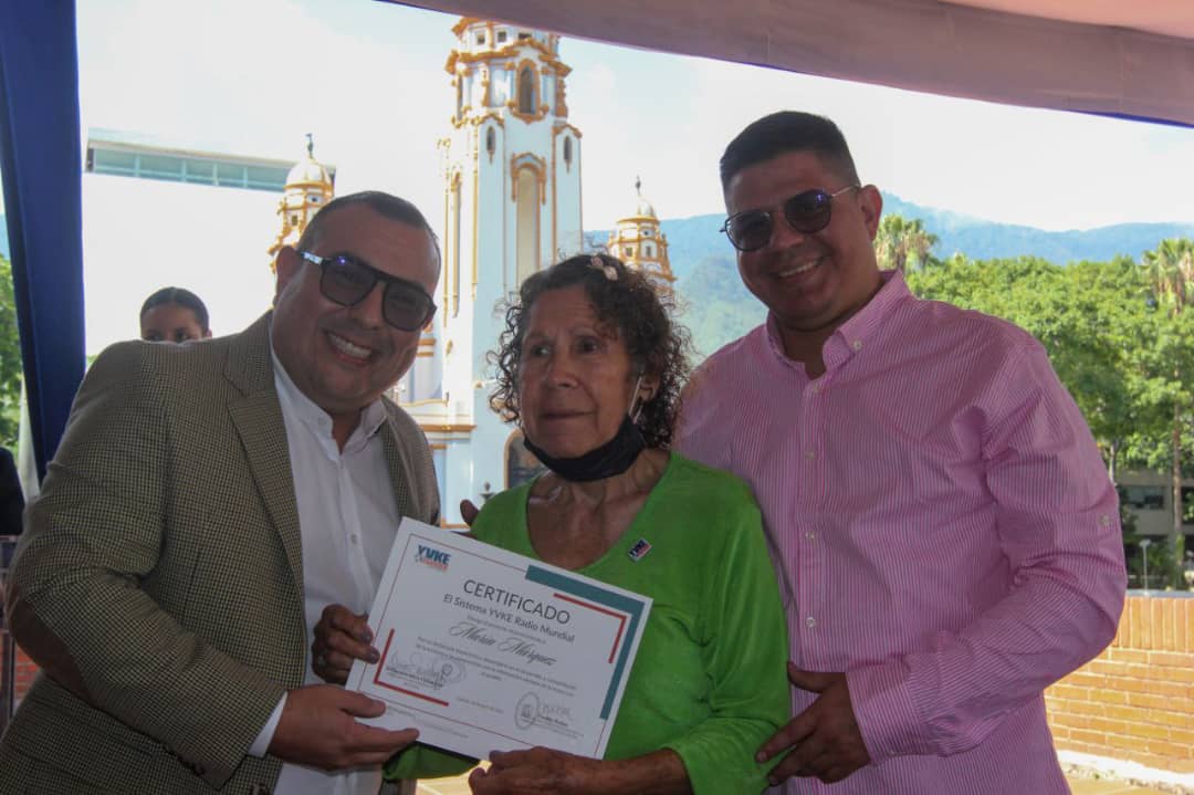 YVKE_Mundial's tweet photo. #EnFotos || Así se vivió el 79 Aniversario de @Yvke_Mundial1 en compañía de todos sus trabajadores.

#RenaceLaPatria
#Yvke79Años https://t.co/rVlnhx1Bup