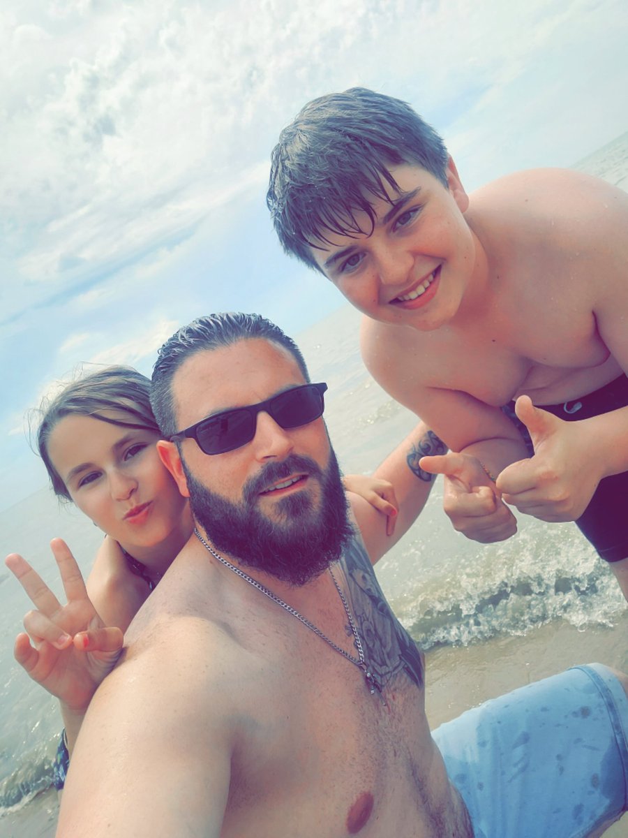 SebRob17000's tweet photo. Mes amours https://t.co/pc30OfWH9T