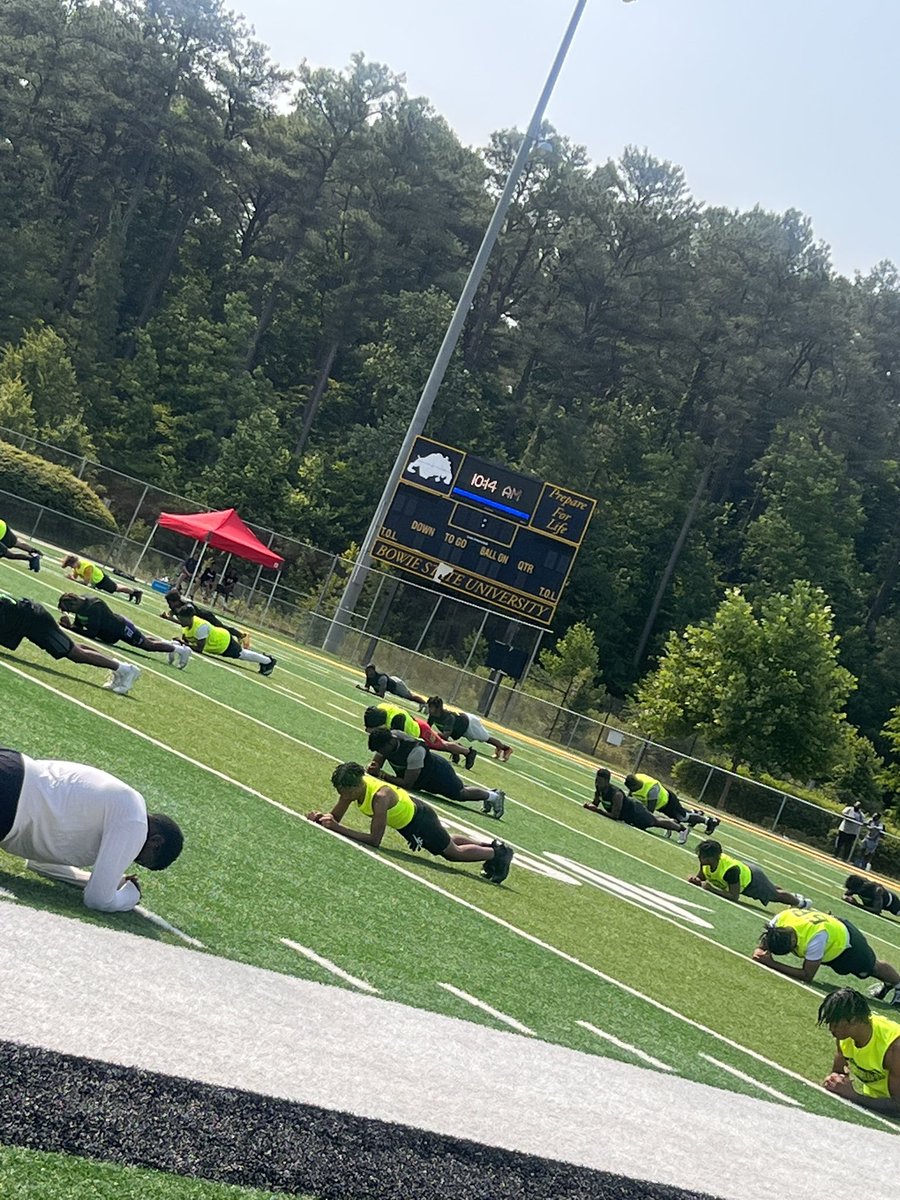 DoeEdwards's tweet photo. Part 2 Bowie state #DmvShowcase https://t.co/VX5dpFZ1iE