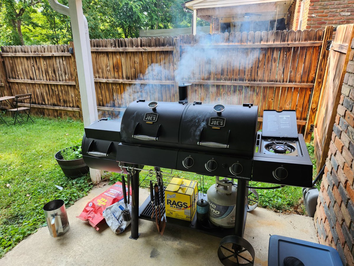 I'm now in my smoking meats era #YakisugiFence #OklahomaJoe #smoking