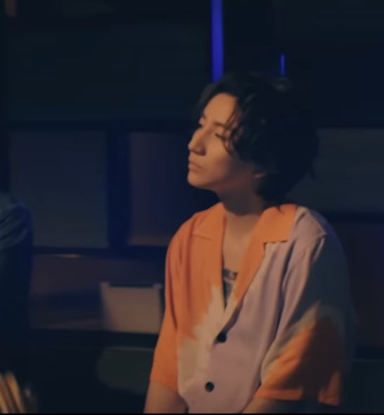 I just saw the video of Tu-tu-lu and instantly noticed Taiga’s shirt. It’s the same that Yama wore in the Love Your Life MV. 🫶🏻