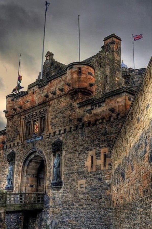 Tony Phillips (@tonyphillips473) on Twitter photo Mr Jim Leishman, Provost of Fife, and former manager of Livingstone FC & Dunfermline FC was the Reviewing Officer for a Royal Gun Salute fired by <a href="/105RegtRA/">105RegimentRoyalArtillery</a> <a href="/edinburghcastle/">Edinburgh Castle</a> to mark the King’s Birthday. Mr Jim Leishman, Provost of Fife, and former manager of Livingstone FC & Dunfermline FC was the Reviewing Officer for a Royal Gun Salute fired by <a href="/105RegtRA/">105RegimentRoyalArtillery</a> <a href="/edinburghcastle/">Edinburgh Castle</a> to mark the King’s Birthday.