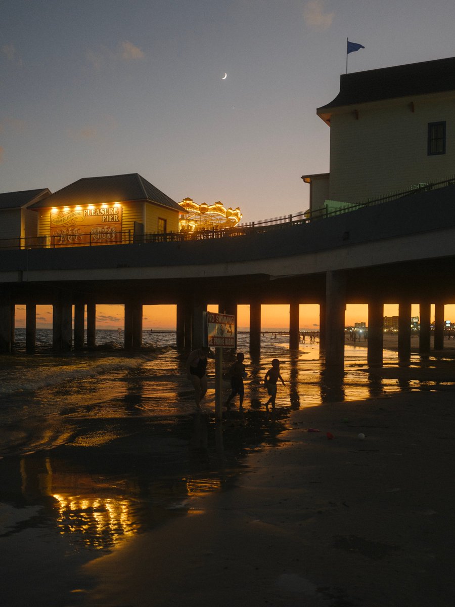 omareltowayer's tweet photo. 🛍   Secondary Listing   🛍 

I want to start a trend of promoting secondary market. Whether you have one of your pieces or a piece listed on secondary, let's start sharing them using #SecTez

Let me start with "Summertime in Galveston" by @firsthandtweets 

1.4 $XTZ https://t.co/fFKAVs7bH0