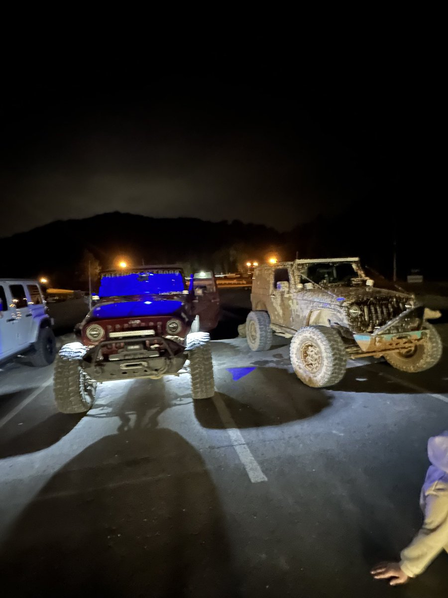 ksims9292's tweet image. Last weekends night ride with my people! #freedomoffroad #windrock #Tennessee