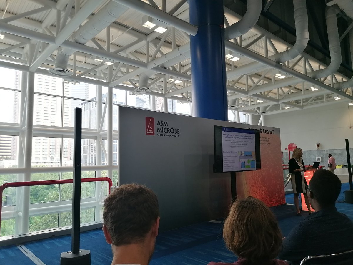 Really interesting rapid fire session on cleaning smarter, tracking phage spread in public spaces - large reductions in risk with targeted cleaning interventions #ASMicrobe