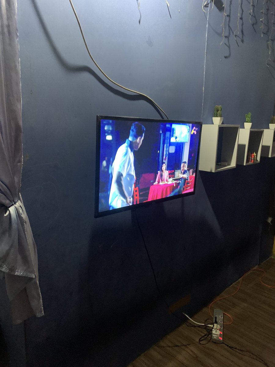 AdzmenRahman's tweet image. Tiber tukar cerita, time lagu fav lgi.. mana live nye? #awesometv #miconselebriti