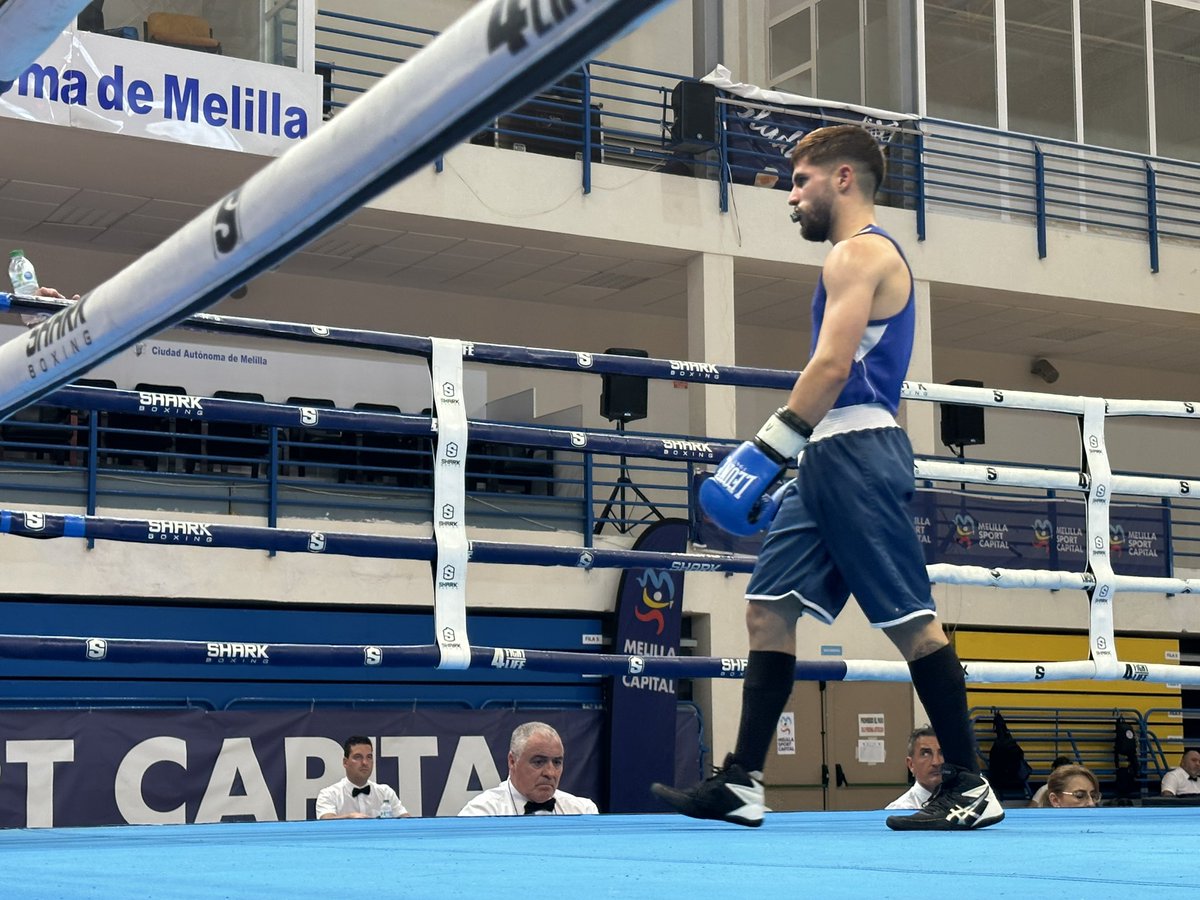 #Boxeo// Campeonato de España Elite

Tras el segundo asalto sigue con ventaja Gómez, frente al melillense Javier Cecilio.

<a href="/MSC__Oficial/">Melilla Sport Capital</a>