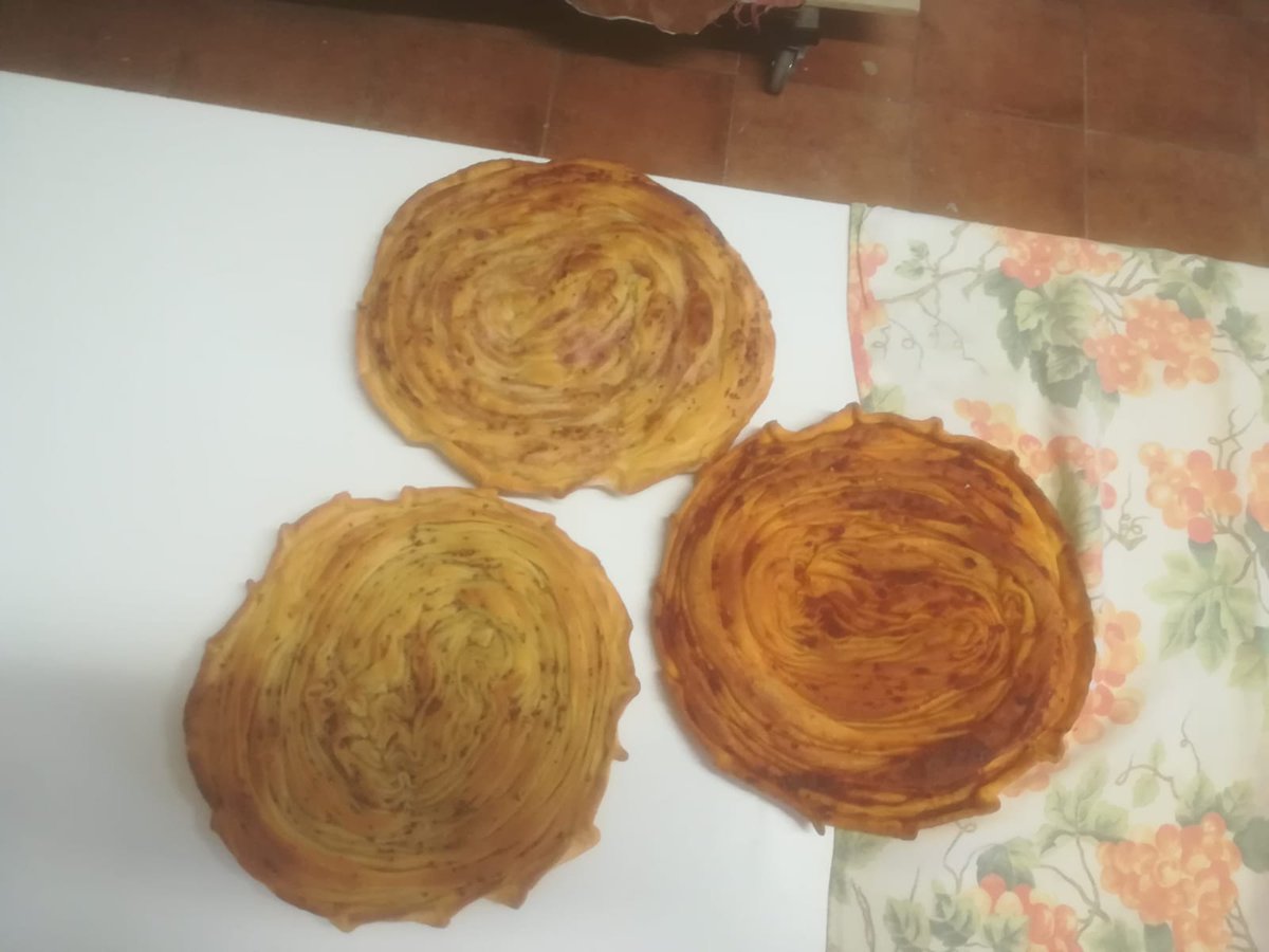 mirkonicolino's tweet image. Pitta filata classica, con #nduja e con #cipolla di #Tropea. Stiamo preparando un evento estivo senza precedenti sulla Costa degli Dei 😋