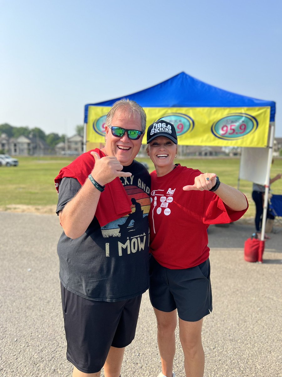 Fun morning in Cookeville being part of the “Fathers Mow Best” Event with Lite Rock 95.9 sponsored by Ag1 Co-op. Team Kim Rosamond and Stephen Hickey had a blast! #WingsUp