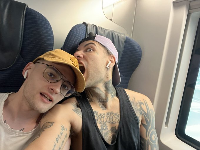 Dunno how he copes tbh @RonnieStxne 😅 https://t.co/rttEgIT2DL<a class="tags" target="_blank" title="On Twitter" href="/?out=eyJ0eXAiOiJKV1QiLCJhbGciOiJIUzUxMiJ9.eyJpYXQiOjE3MjE4MDA0MDIsImlzcyI6InR3cG9ybnN0YXJzLmNvbSIsIm5iZiI6MTcyMTgwMDQwMiwiZXhwIjoxNzUzMzM2NDAyLCJyZWRpcmVjdF91cmwiOiJodHRwczovL3R3aXR0ZXIuY29tL1Jvbm5pZVN0eG5lIn0.LXXGaU8rpAE4hMaHhEPN000TNz4ojwuY15jcdLlktxX43xbbhkXhz1SOkMnUpS31VLK7N9Jv1CFy5IOE3Hy8Ew">@RonnieStxne</a>