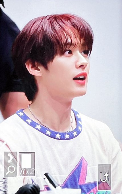 *발난진짜리노얼굴보고좋아하는거아닌데
잘생김이덤이라네요..