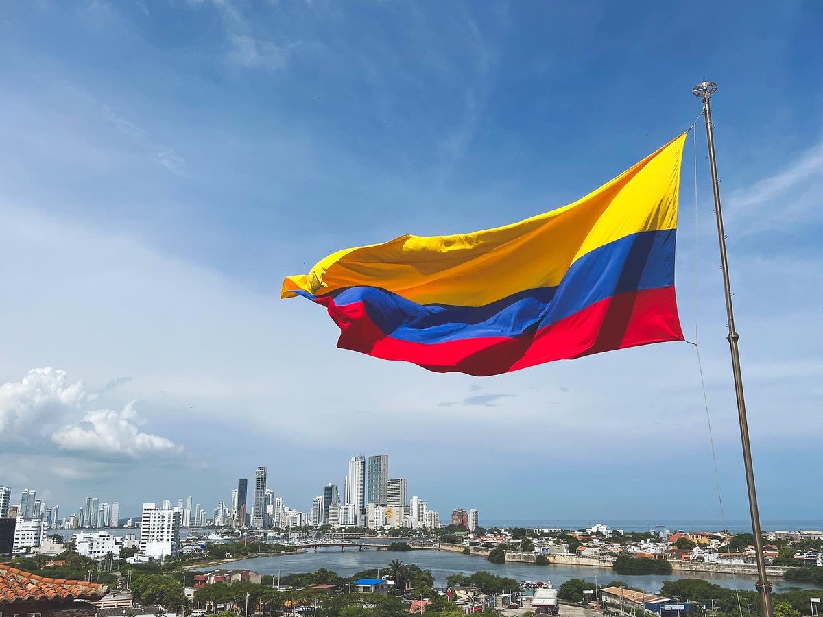 cp_castasus's tweet photo. Castle San Felipe de Barajas ⚔️
Fun Fact: A complex system of tunnels were constructed so that any noise reverberated all the way along them, making it possible to hear the slightest sound of an approaching enemy's feet💡#Colombia #Cartagena https://t.co/tR3zO01dgX