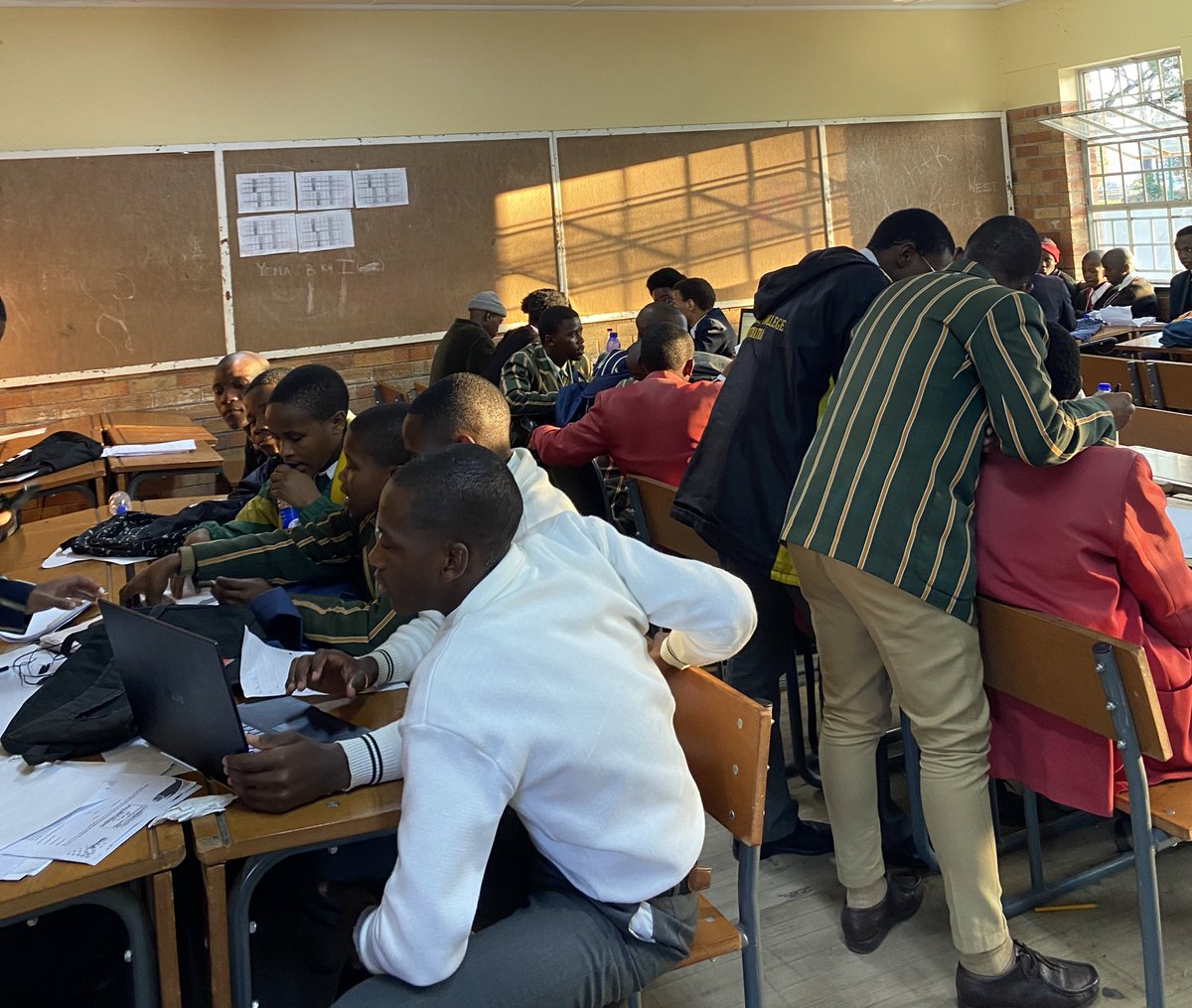 Geekulcha's tweet image. And just like that, we have reached the end of the day 🥹🥹🥹
#MthathaYouthDev 
#YOUTH